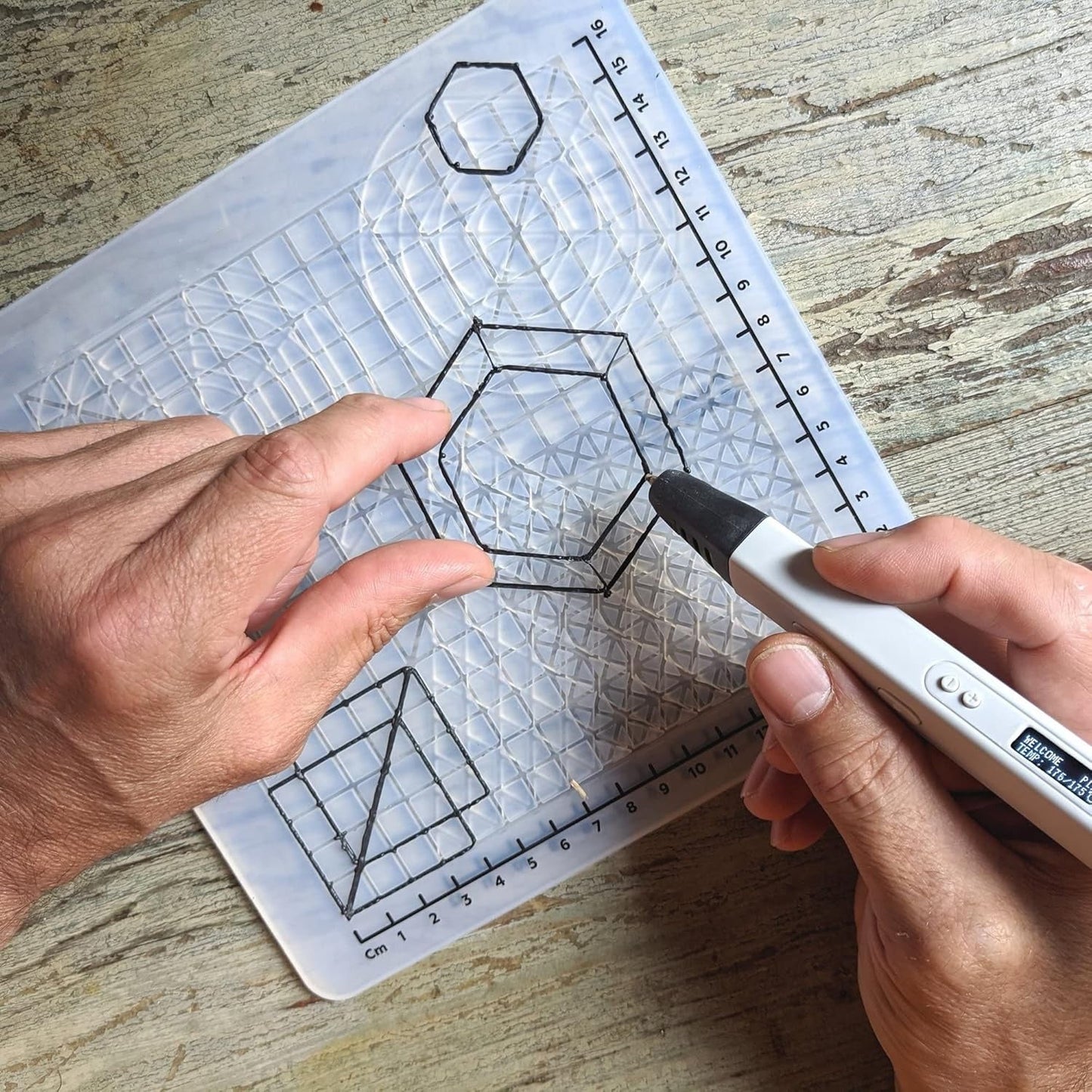 3D Printing Pen with Dual Material Extrusion